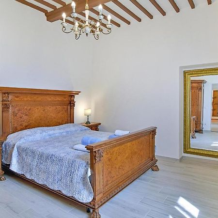 1 Bedroom Gorgeous Apartment In Arezzo Dış mekan fotoğraf