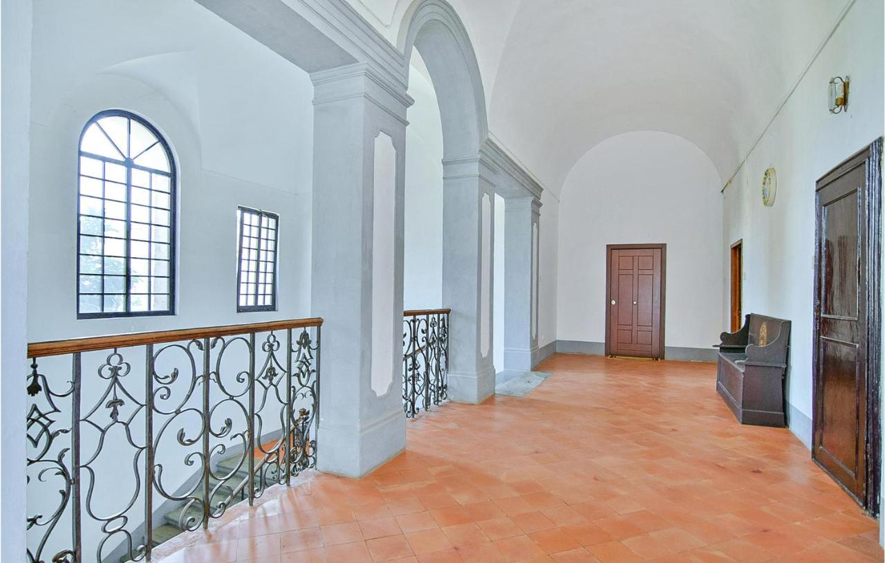 1 Bedroom Gorgeous Apartment In Arezzo Dış mekan fotoğraf
