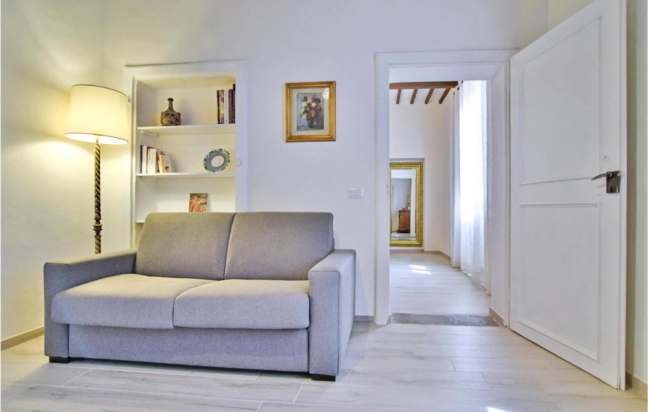 1 Bedroom Gorgeous Apartment In Arezzo Dış mekan fotoğraf