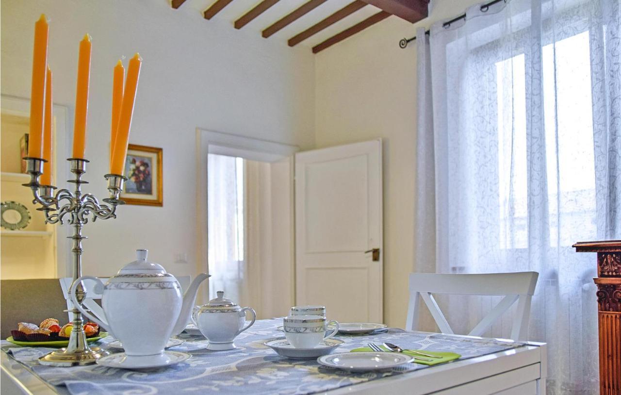 1 Bedroom Gorgeous Apartment In Arezzo Dış mekan fotoğraf