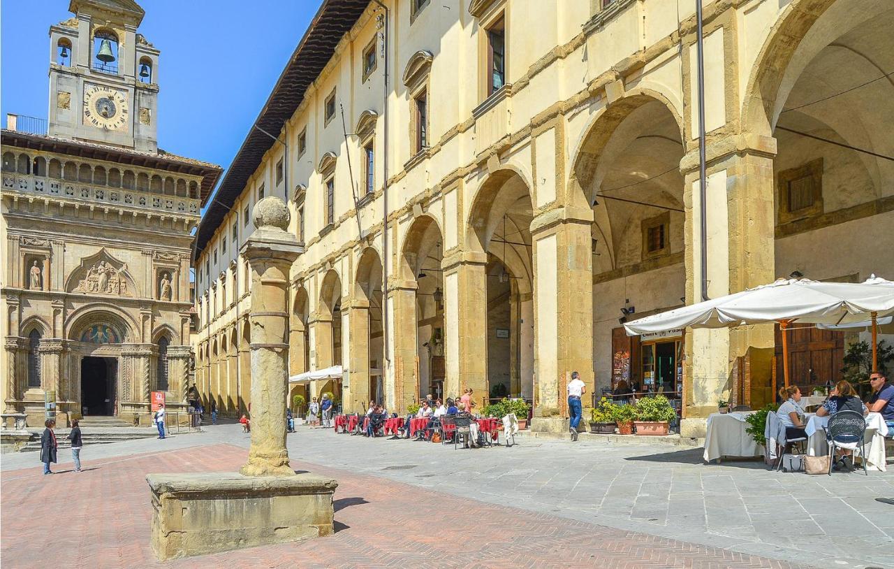 1 Bedroom Gorgeous Apartment In Arezzo Dış mekan fotoğraf