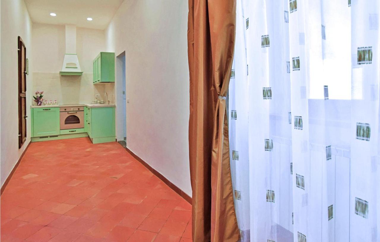 1 Bedroom Gorgeous Apartment In Arezzo Dış mekan fotoğraf